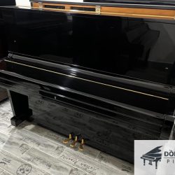 Piano Co Yamaha U1E