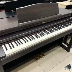 Đàn Piano Điện Roland KR-570 1 Roland KR-570