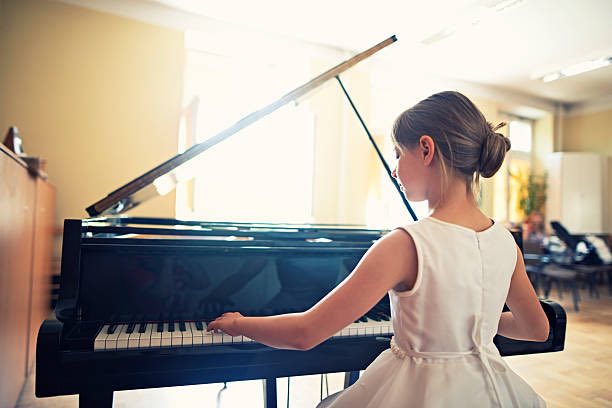 Đàn grand piano và baby grand piano. Phần 1 37 Baby Grand Piano and granpiano4