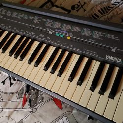 Đàn organ Yamaha PSR-100 1 PSR 100 1