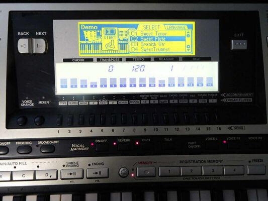 Đàn organ Yamaha PSR-740 15 Đàn organ Yamaha PSR-740