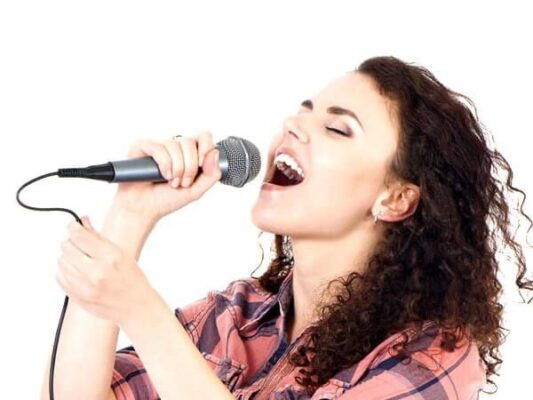 5 cách cơ bản để hát hay