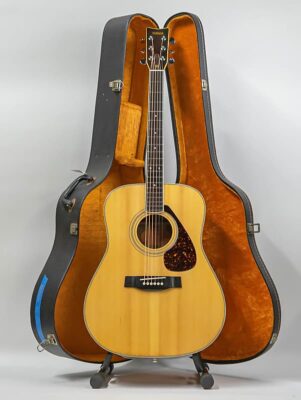 Yamaha FG-301-guitar