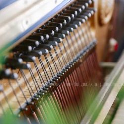 Đàn Piano Cơ Yamaha UX 3 upright piano yamaha ux
