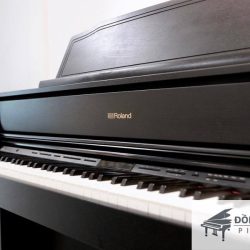 Roland HP605 1