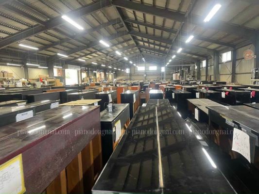 mua-dan-piano-cu-chat-luong-o-dau