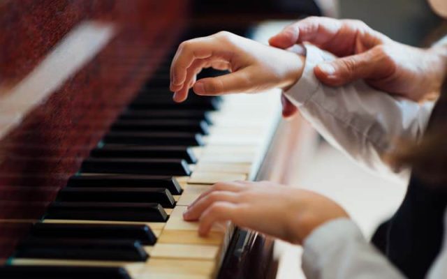 cach-cai-thien-ky-thuat-choi-dan-piano
