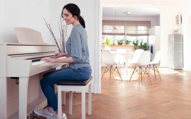 so sanh yamaha clp735 va clp745 mau nao tot hon