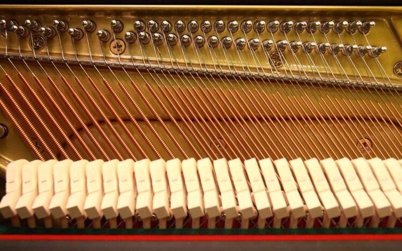 dan-piano-da-qua-su-dung