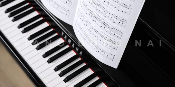 Review Yamaha CLP800