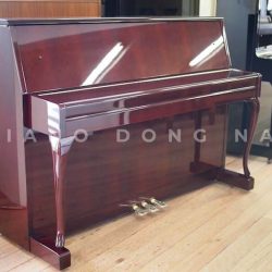 Piano Co Yamaha L102
